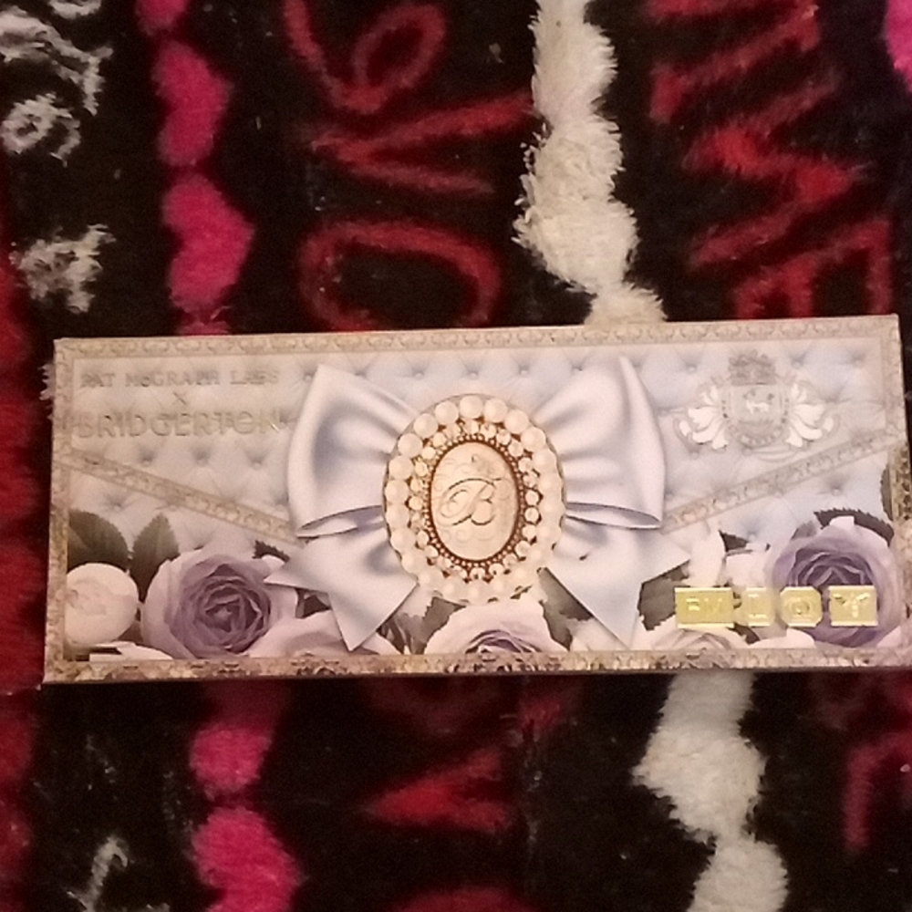Pat McGrath labs bridgeton divine blush and glow trio love at first blush
